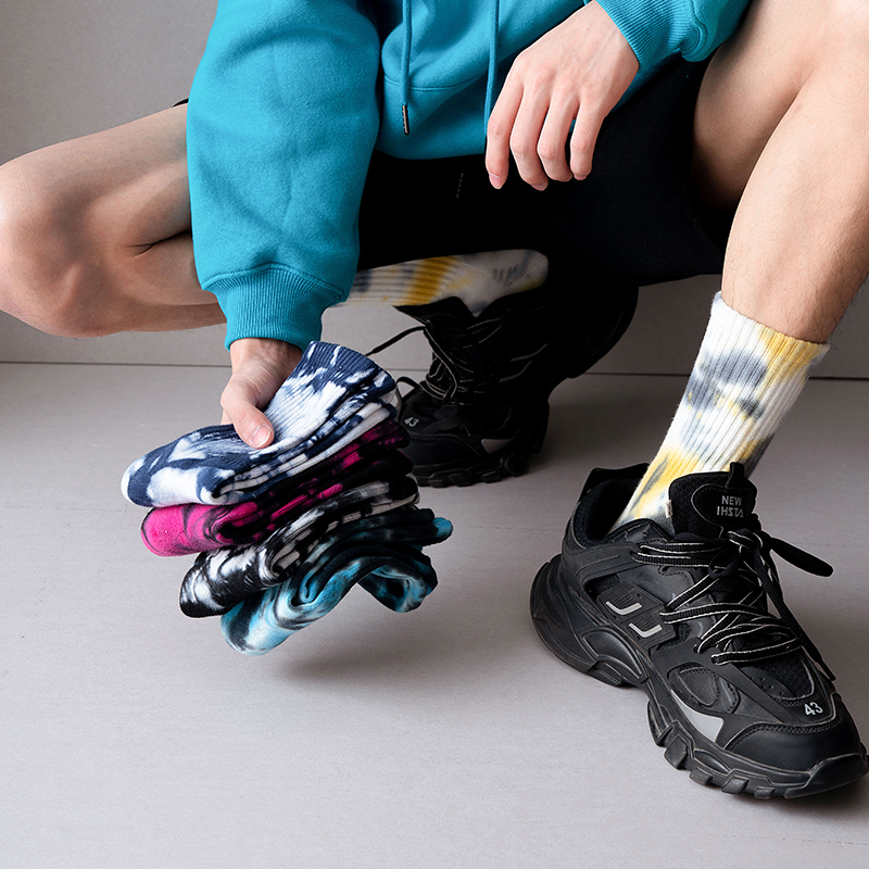 Bawełniane skarpetki sportowe do połowy łydki, tie-dye